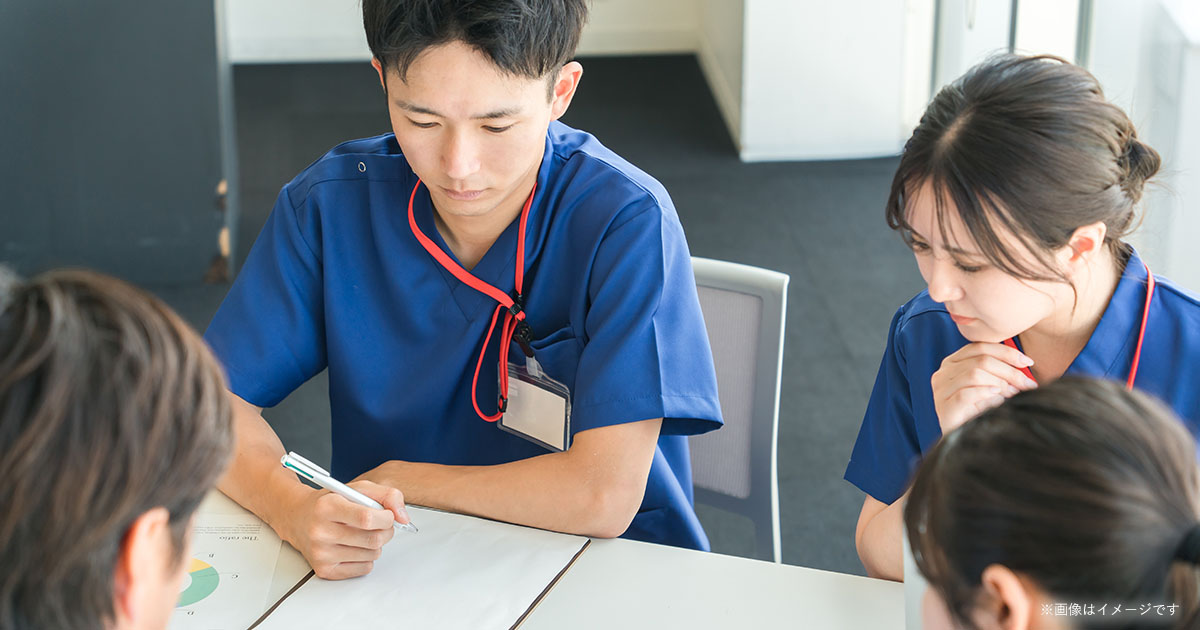 研修するスタッフ（イメージ）