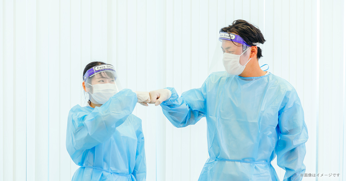 感染対策をするスタッフ（イメージ）